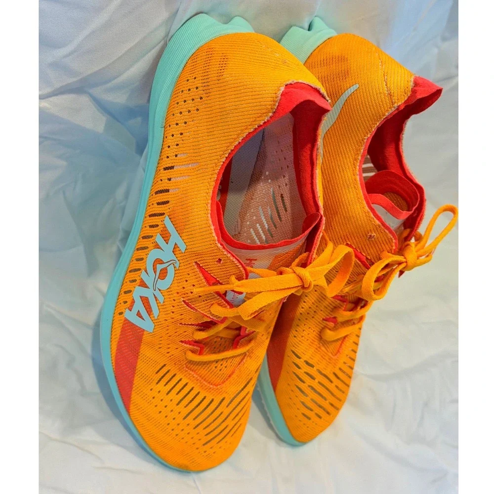 Hoka One One hoka one